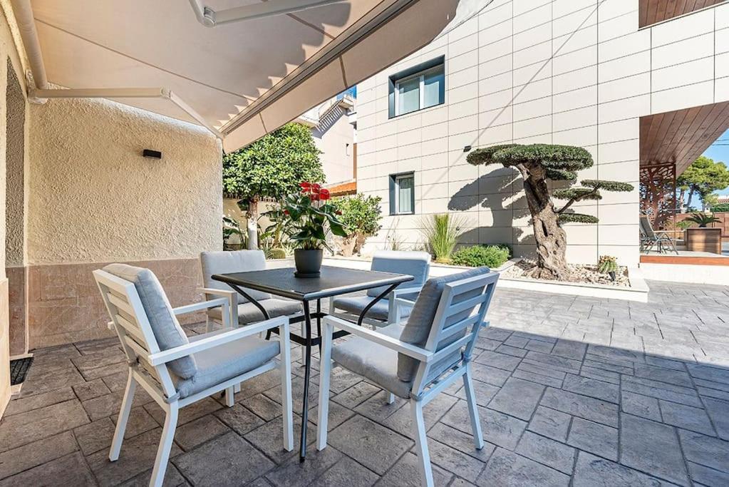 迈阿密普拉特亚Lusso E Relax Con Piscina A 2 Minuti Dal Mare公寓 外观 照片